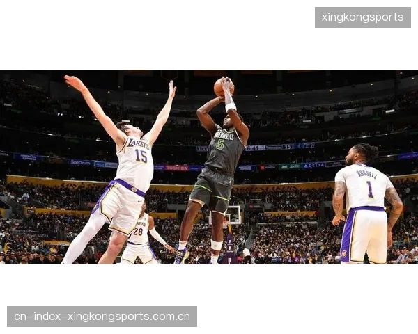 哈珀若:从“神话”到“替补”,哈登的“首发”梦碎了——NBA替补球员的真实写照